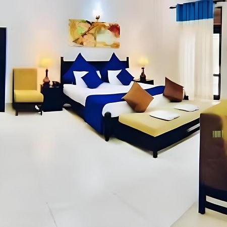 Blue Spring Hotel Wadduwa Ngoại thất bức ảnh