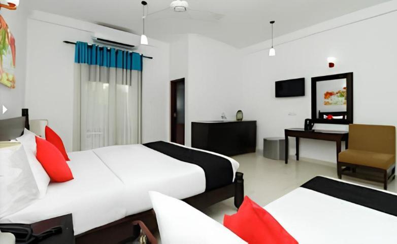Blue Spring Hotel Wadduwa Ngoại thất bức ảnh