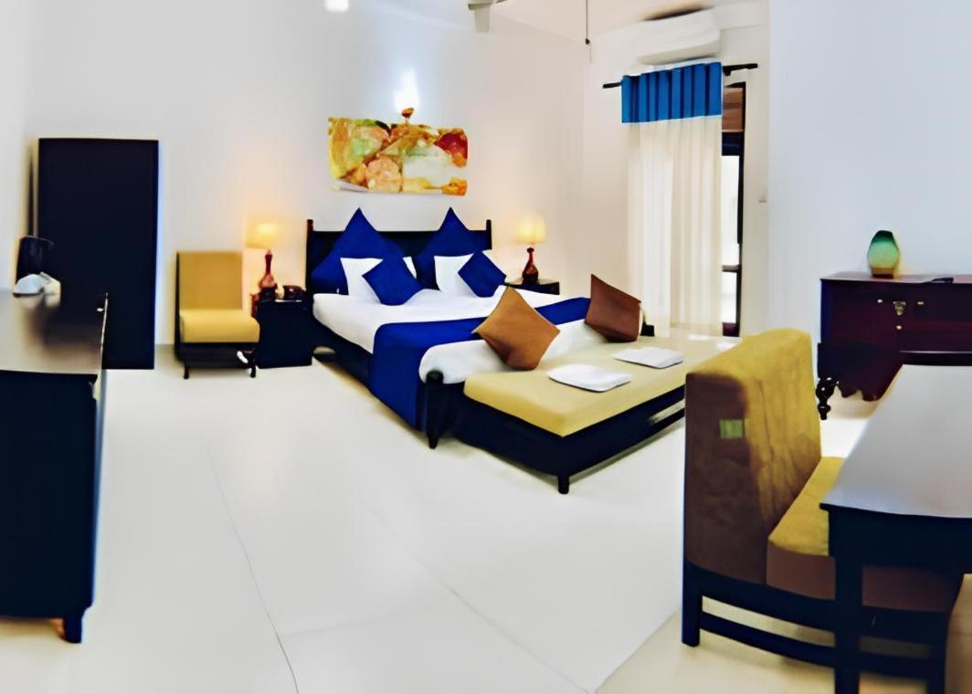 Blue Spring Hotel Wadduwa Ngoại thất bức ảnh