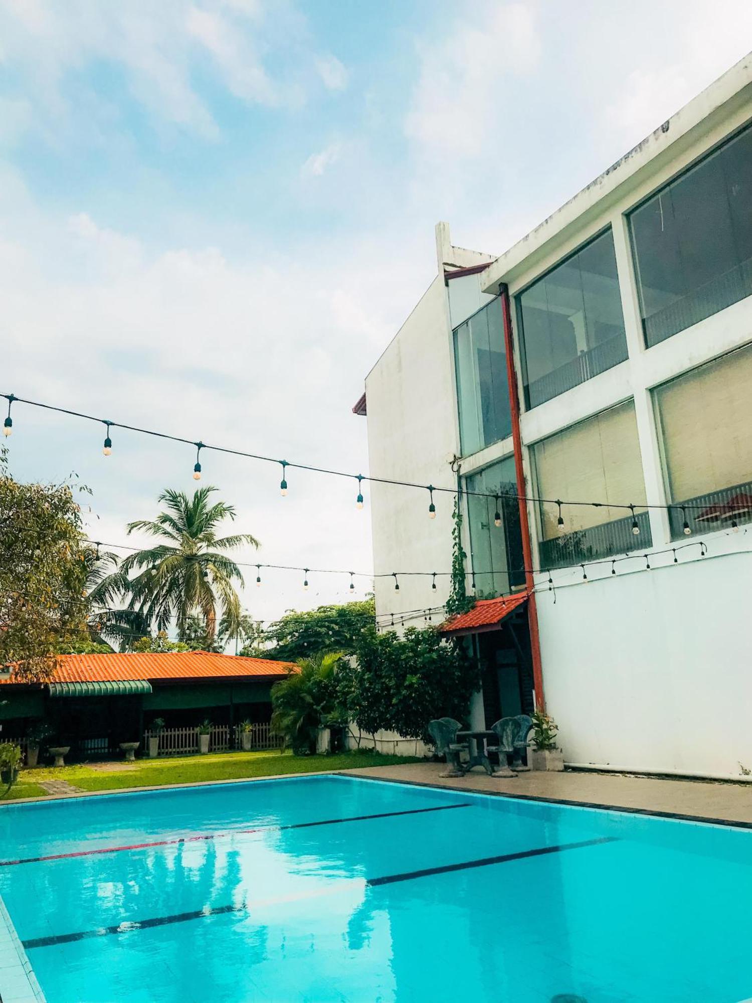 Blue Spring Hotel Wadduwa Ngoại thất bức ảnh