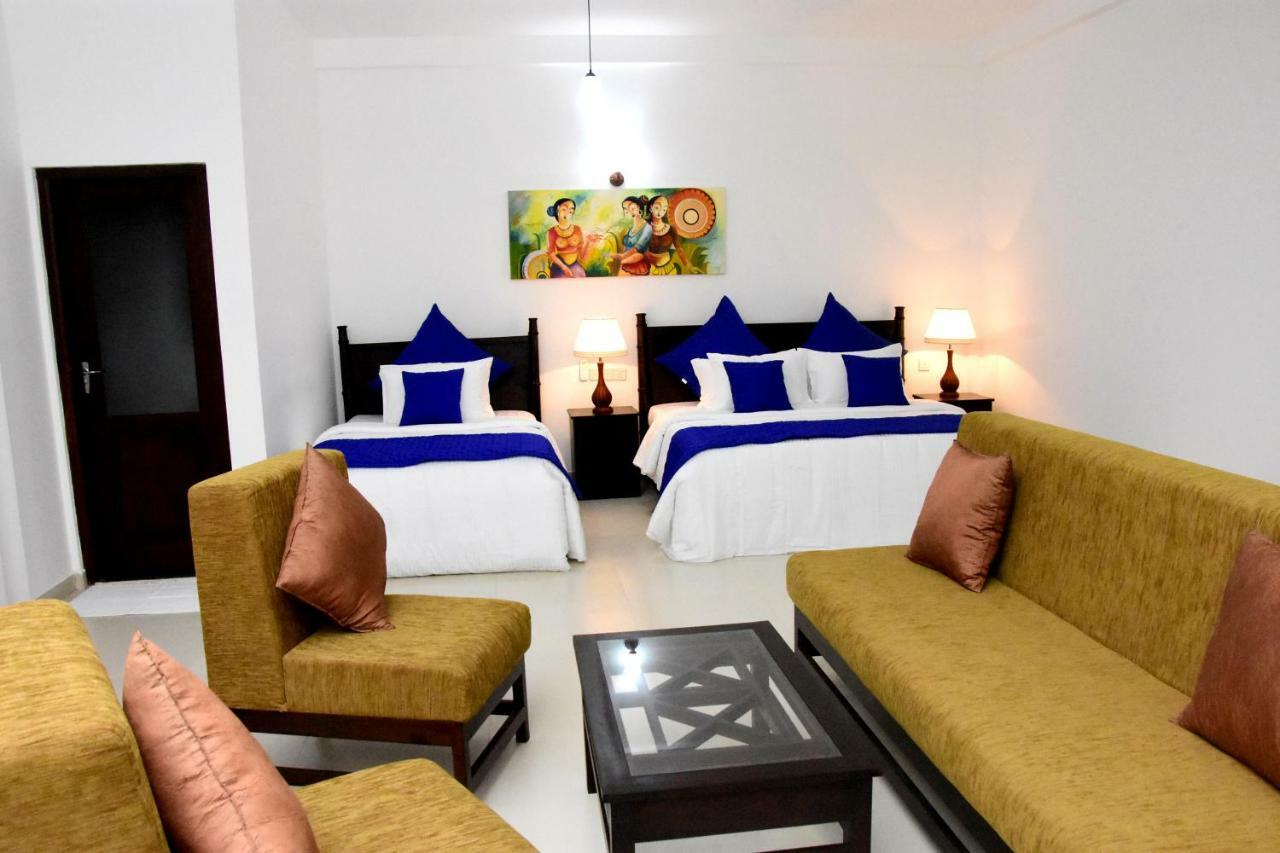 Blue Spring Hotel Wadduwa Ngoại thất bức ảnh